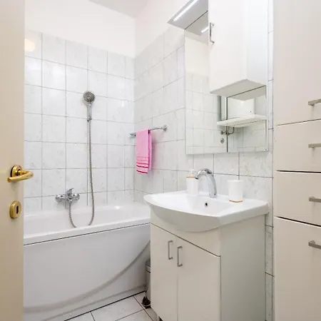 Kuzmanic Apartment *